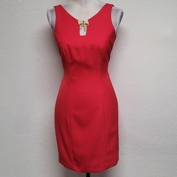 Deborah Laws Vintage Red Crepe Gold Rhinestone Bow Brooch Bodycon Mini Dress 2 - Picture 2 of 11
